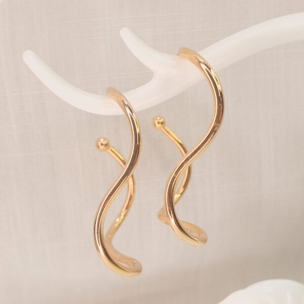 BRINCO ARGOLA P - BANHADO À OURO 18K