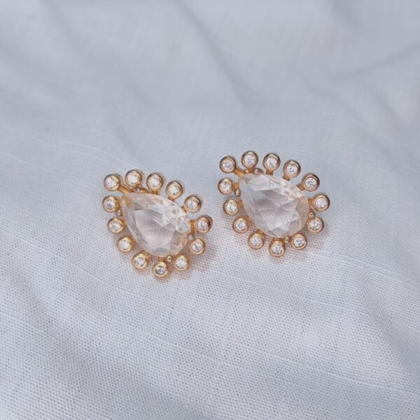 CONJUNTO COLAR E BRINCOS ESMERALDA INCOLOR - BANHADO À OURO 18 K - Imagem 3